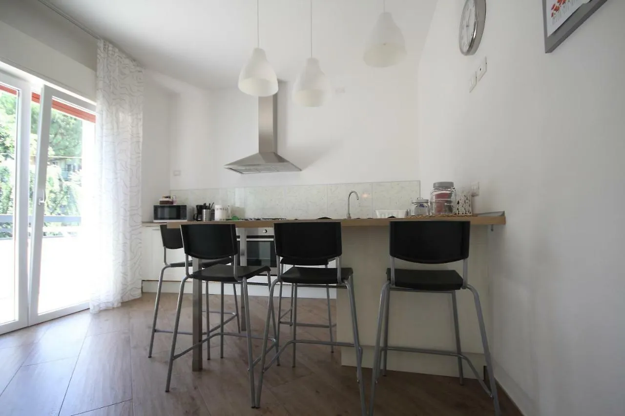 Villa Savina Appartamenti 里乔内