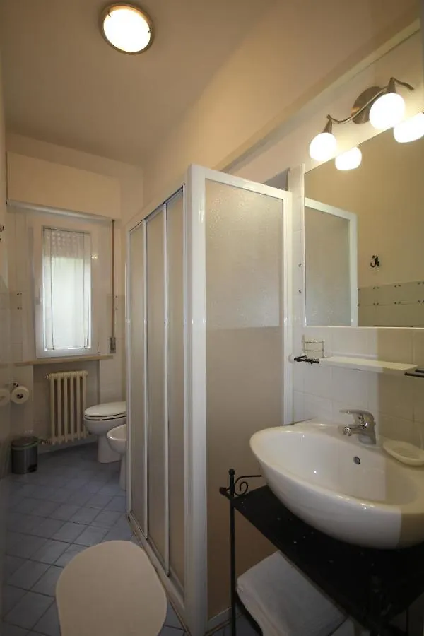 Villa Savina Appartamenti 里乔内 0*,