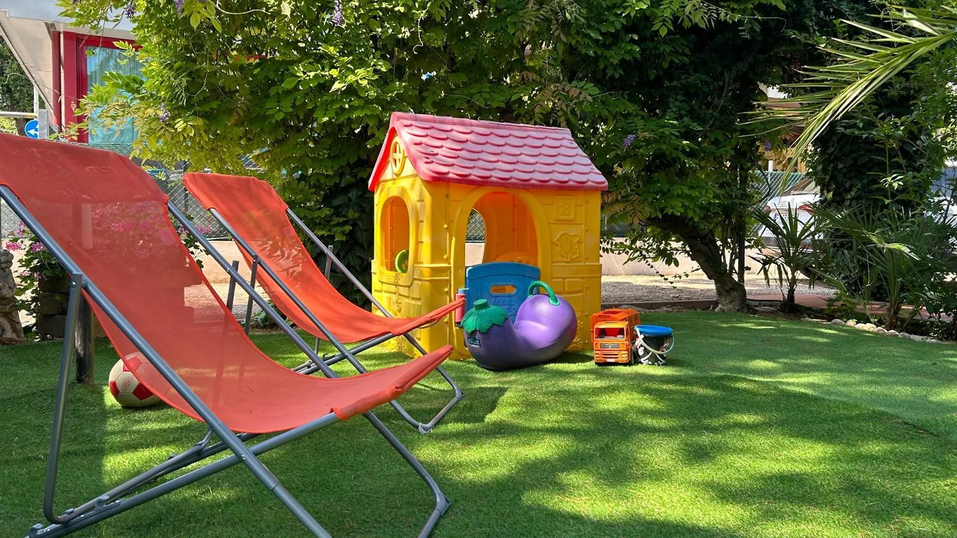 Villa Savina Appartamenti 0*, Riccione